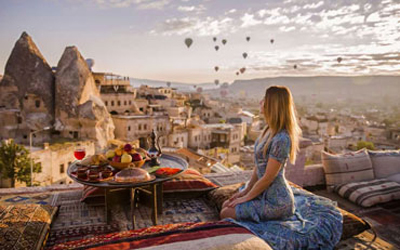 Cappadocia Red Tour: Uchisar Castle, Fairy Chimneys & Devrent Valley